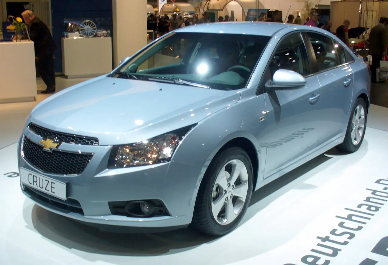 Chevrolet CRUZE Midnight 1.4 16V TB Flex Aut. 2023 em foto externa