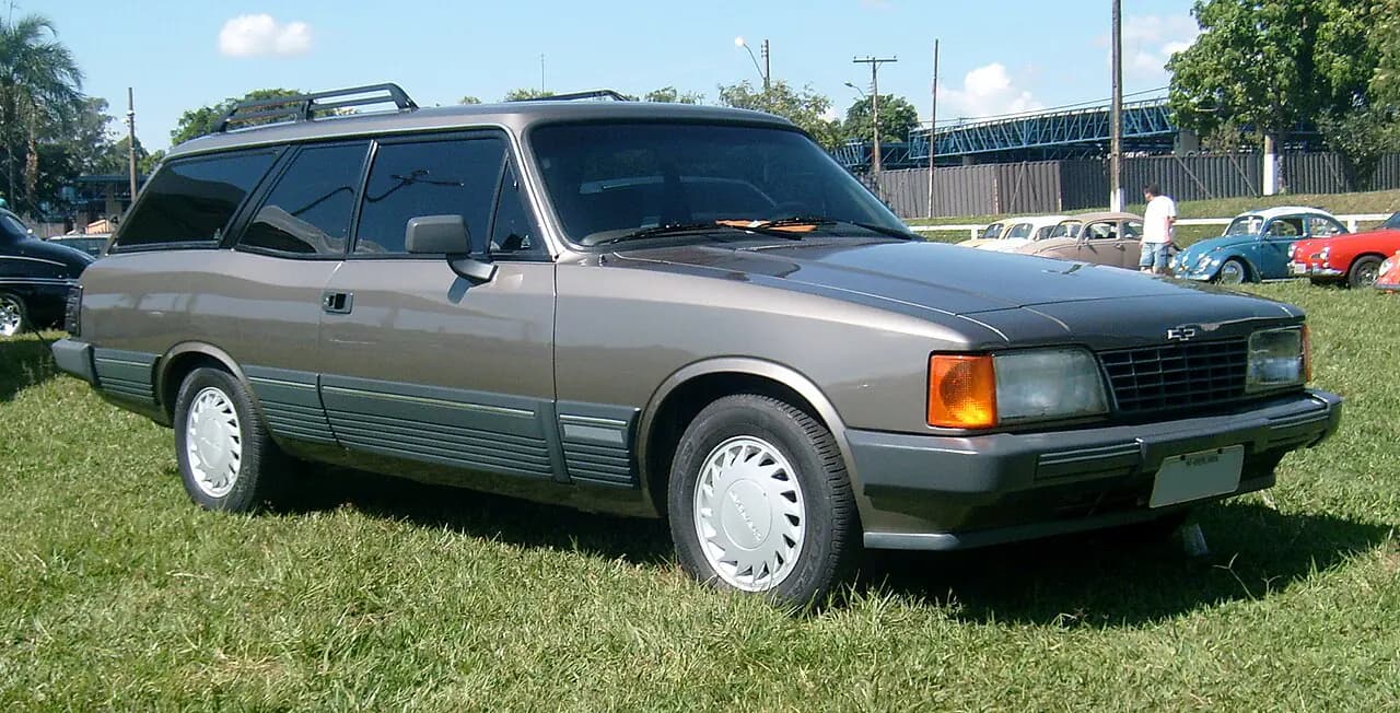 Chevrolet Suprema GL 2.0 1995 em foto externa
