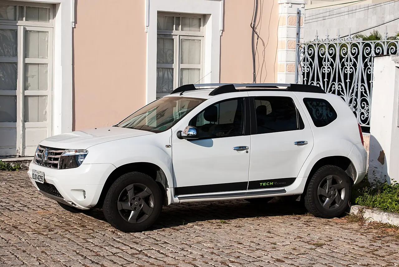 Renault DUSTER GoPro 4x4 2.0 Hi-Flex 16V Mec. 2020 em foto externa