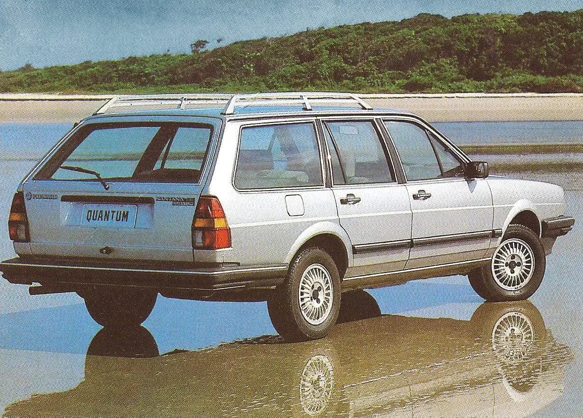Volkswagen Quantum Evidence 2.0 Mi 1997 em foto externa