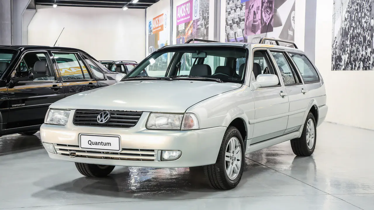 Volkswagen Santana 2.0 Mi 2p e 4p 2000 em foto externa